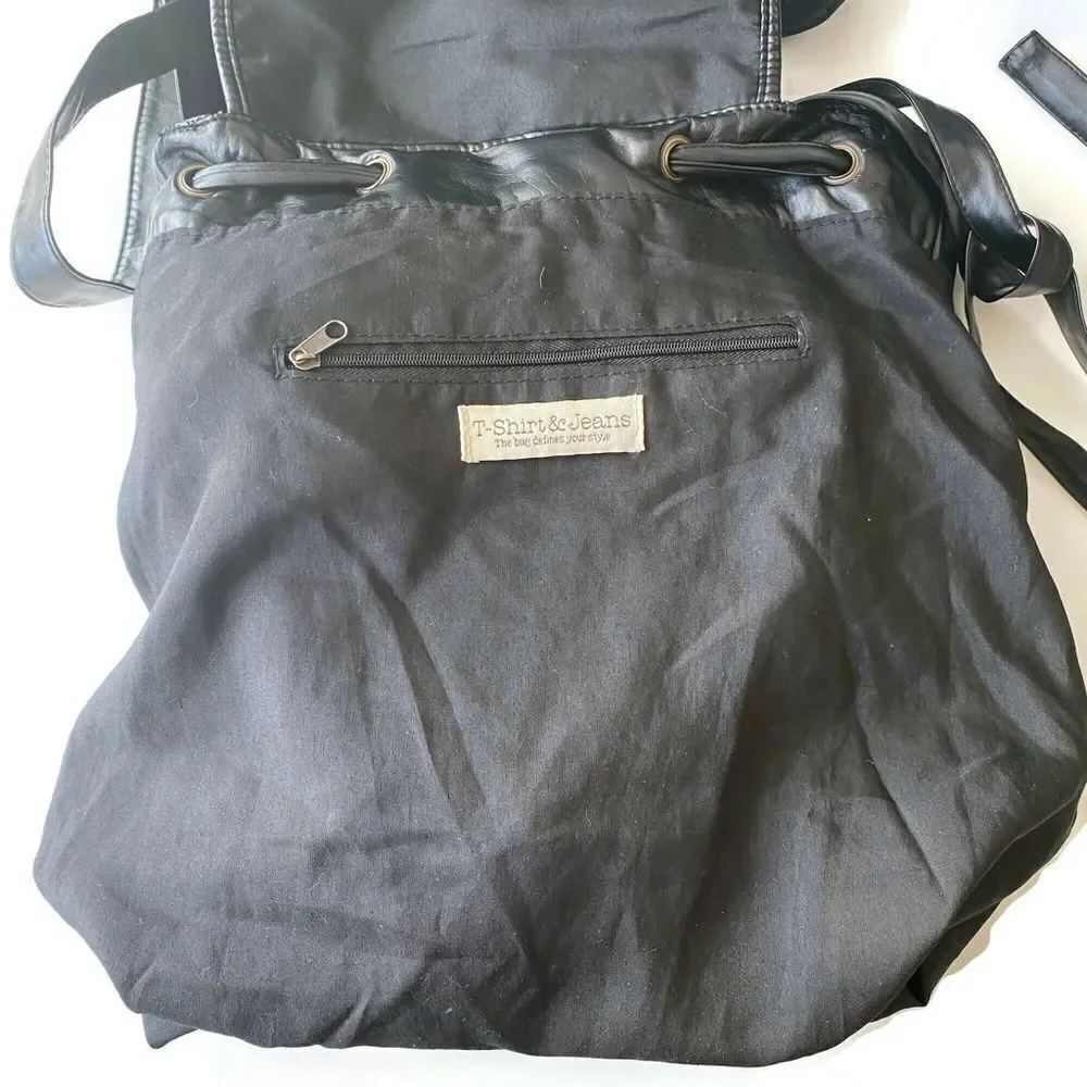 T-Shirt & Jeans Faux Leather/Creme Floral Backpack